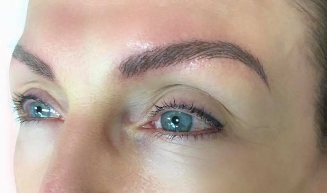 Microblading Augenbrauen